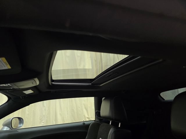 Used 2015 Dodge Challenger SRT w/ Technology Group RWD image 17