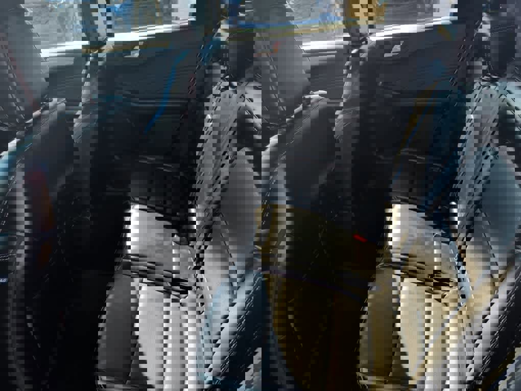 Used 2023 Ford Escape Platinum image 11