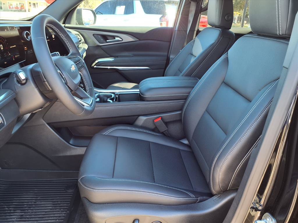 New 2026 Chevrolet Traverse LT w/ Driver Confidence Package FWD image 11