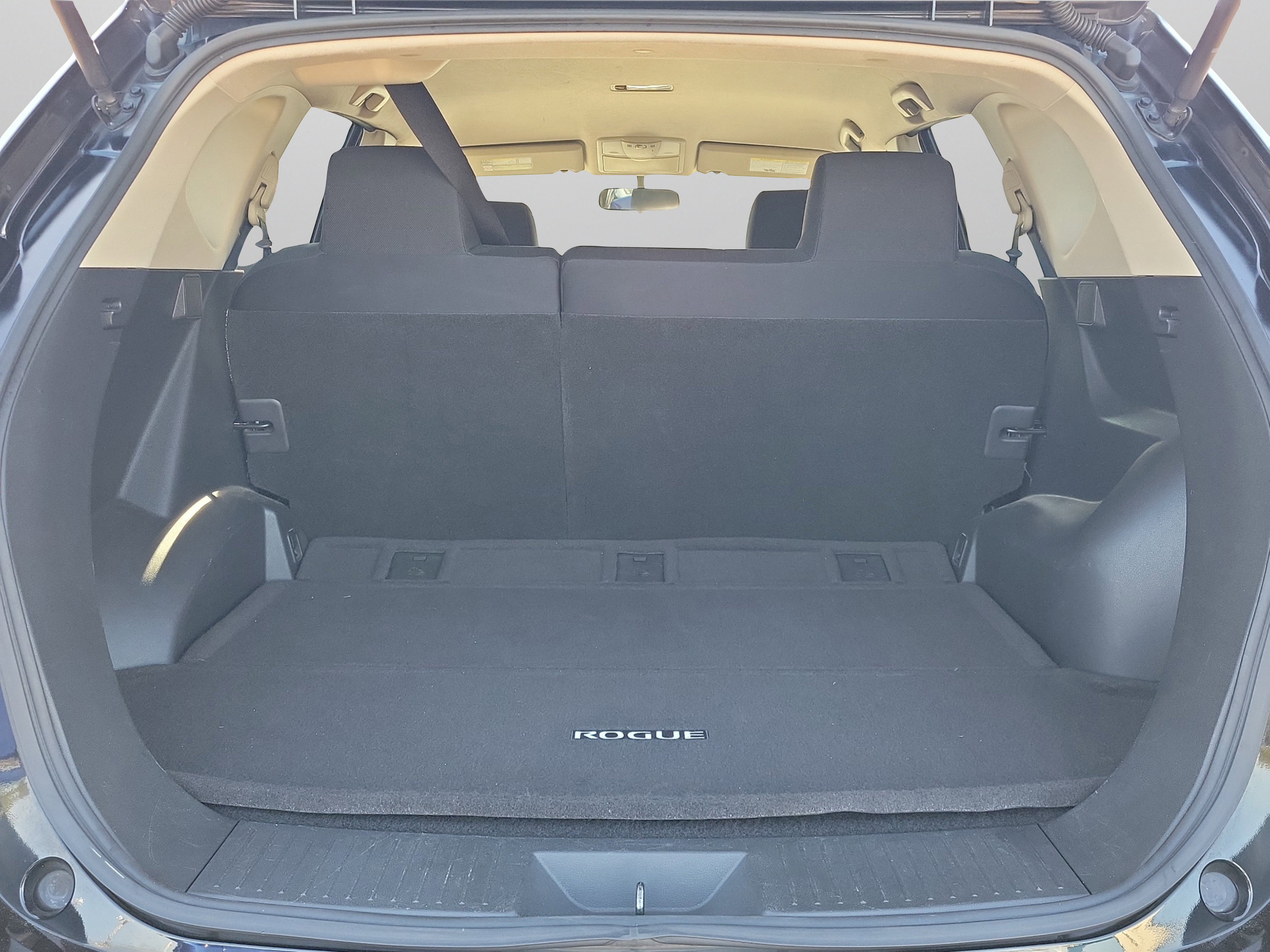 Used 2011 Nissan Rogue SV image 32