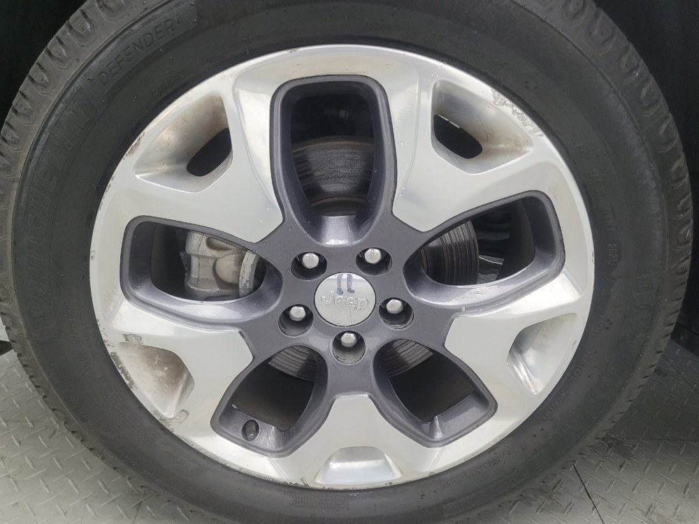 Used 2020 Jeep Compass Limited FWD image 31