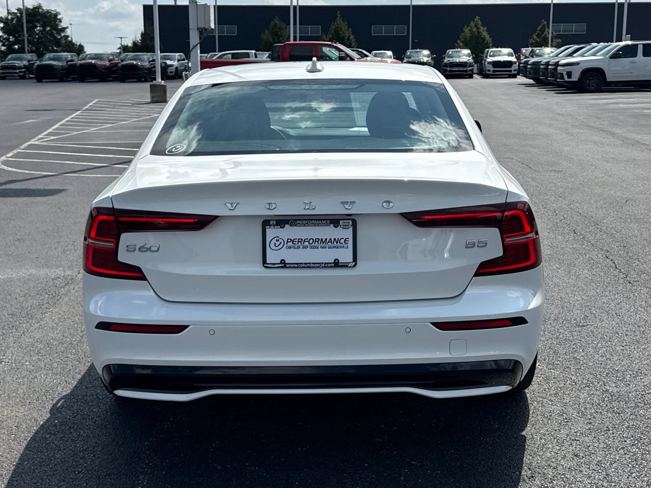 Used 2024 Volvo S60 B5 Core FWD image 4