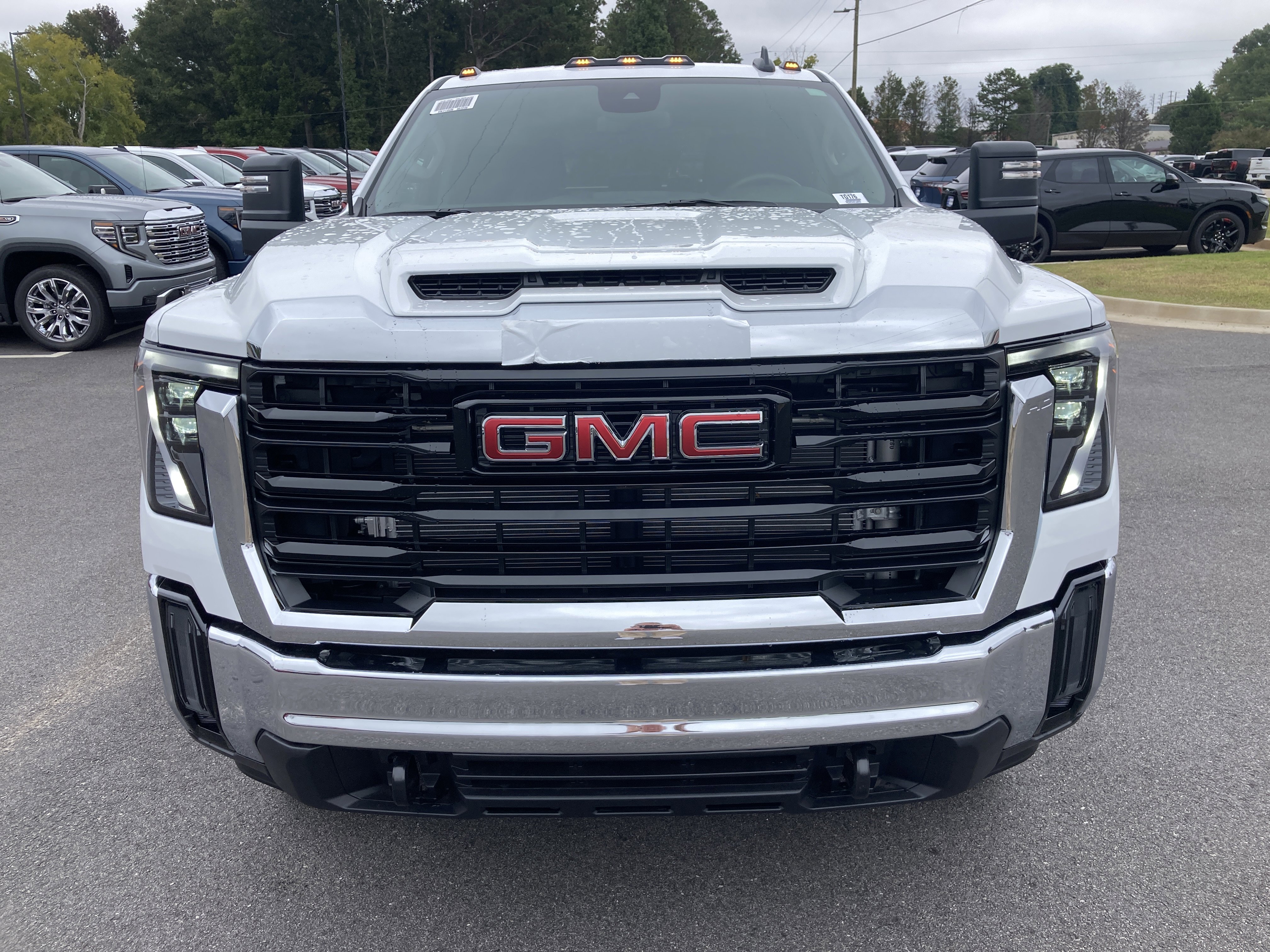 New 2026 GMC Sierra 3500 Pro w/ Convenience Package image 2