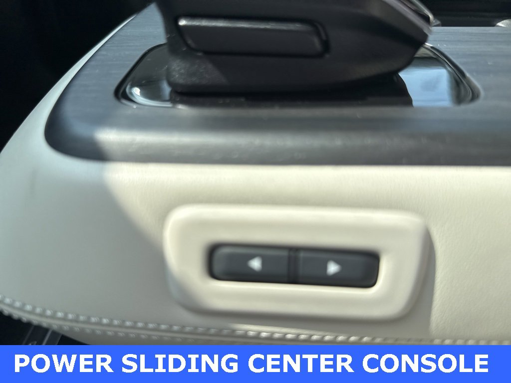 Used 2023 Nissan Ariya FWD image 32