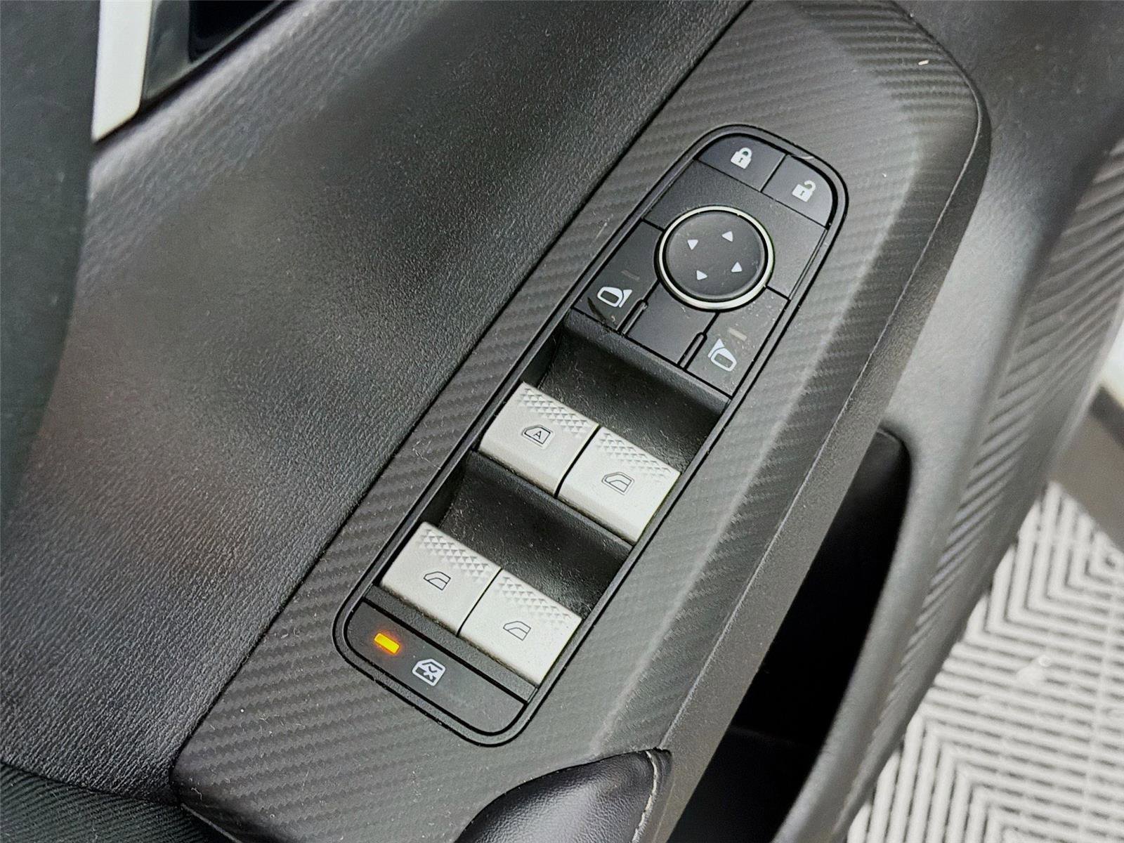 Used 2023 Mitsubishi Outlander ES AWD/4WD image 18