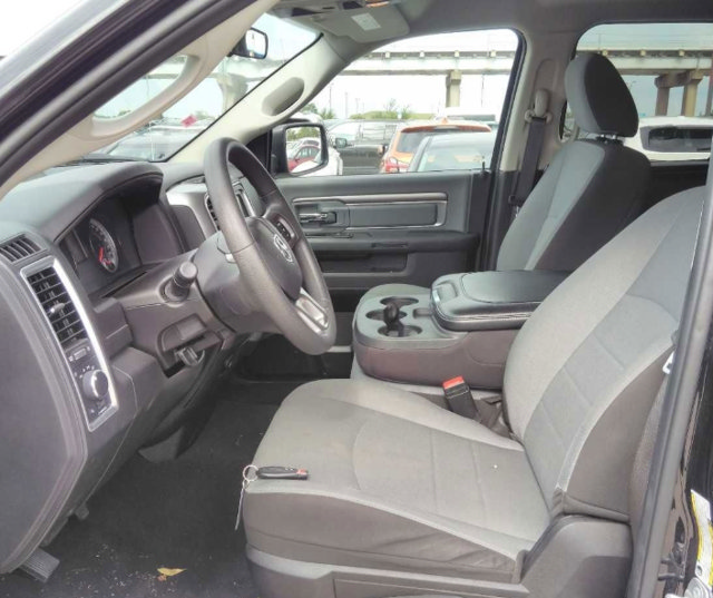 Used 2024 RAM 1500 Classic SLT AWD/4WD image 9