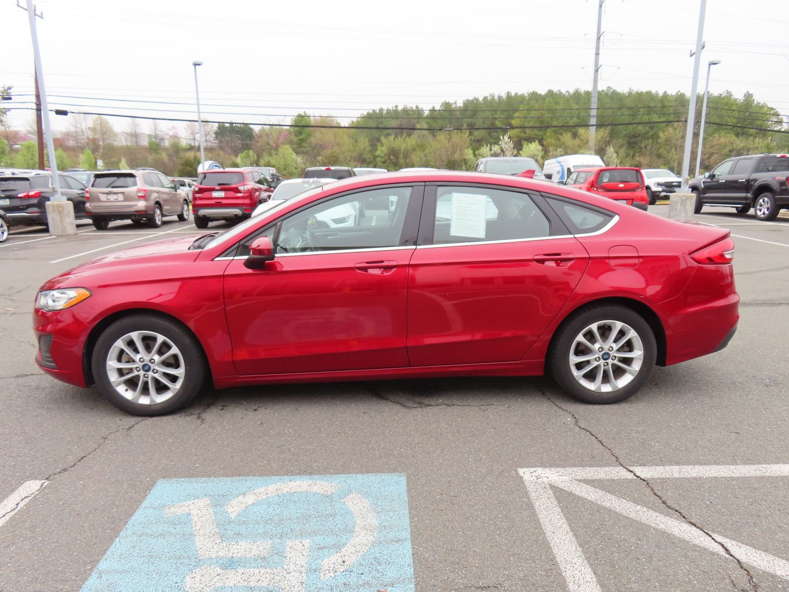 Used 2019 Ford Fusion SE image 8