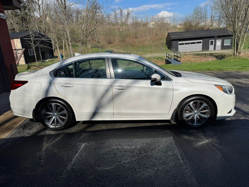 Used 2016 Subaru Legacy 3.6R Limited image 8