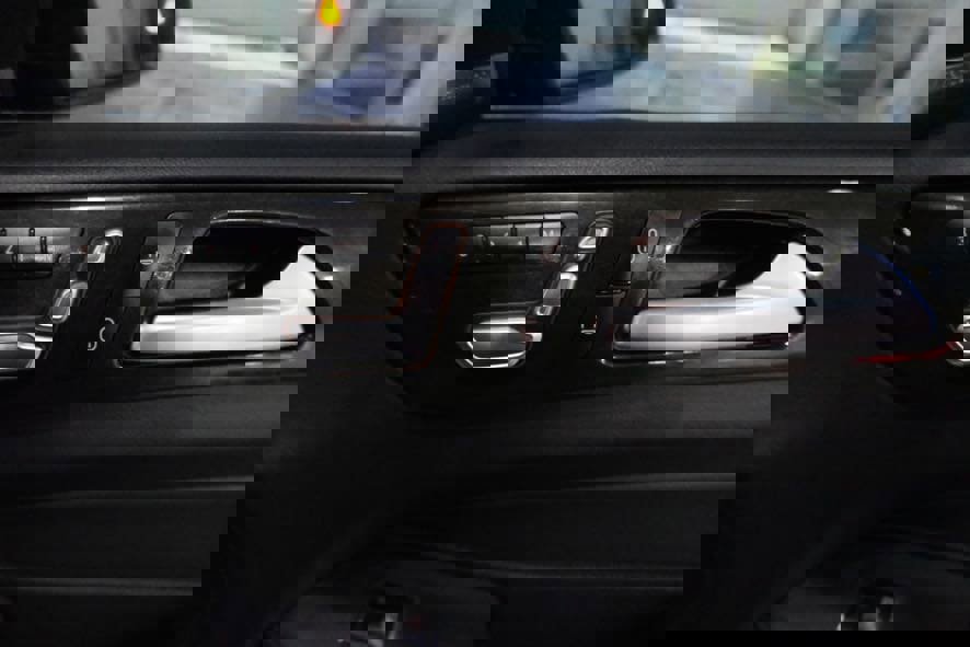 Used 2018 Mercedes-Benz GLS 550 4MATIC image 40