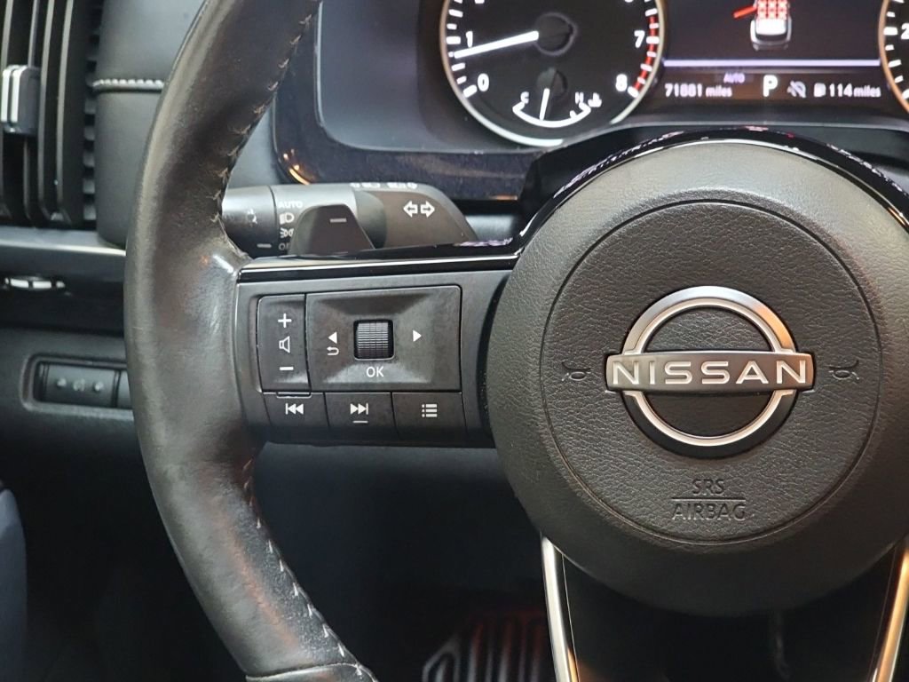 Used 2023 Nissan Pathfinder SL image 16