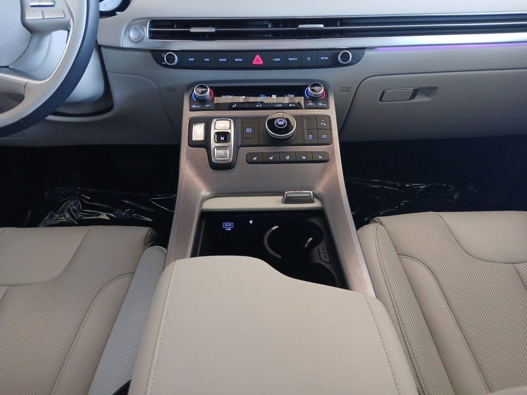 Used 2024 Hyundai Palisade Calligraphy FWD image 11