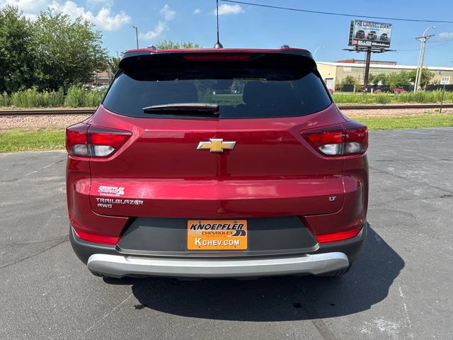Used 2025 Chevrolet TrailBlazer LT AWD/4WD image 4