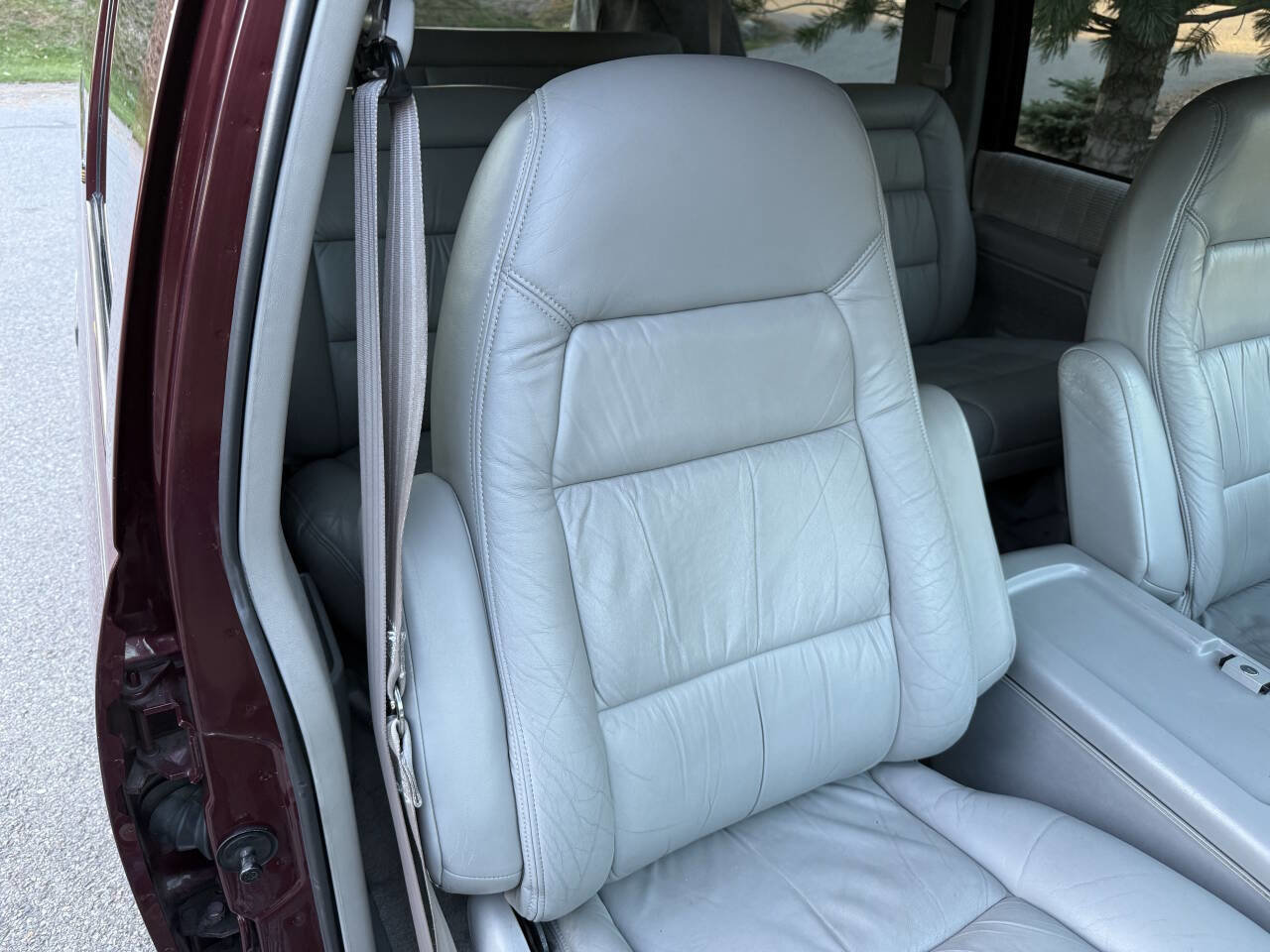 Used 1994 Chevrolet Suburban 4WD image 52