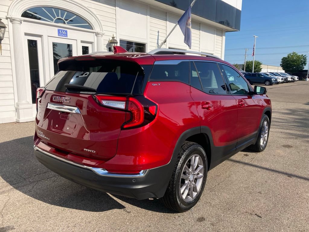 Certified 2023 GMC Terrain SLT w/ Infotainment Package II AWD/4WD image 5