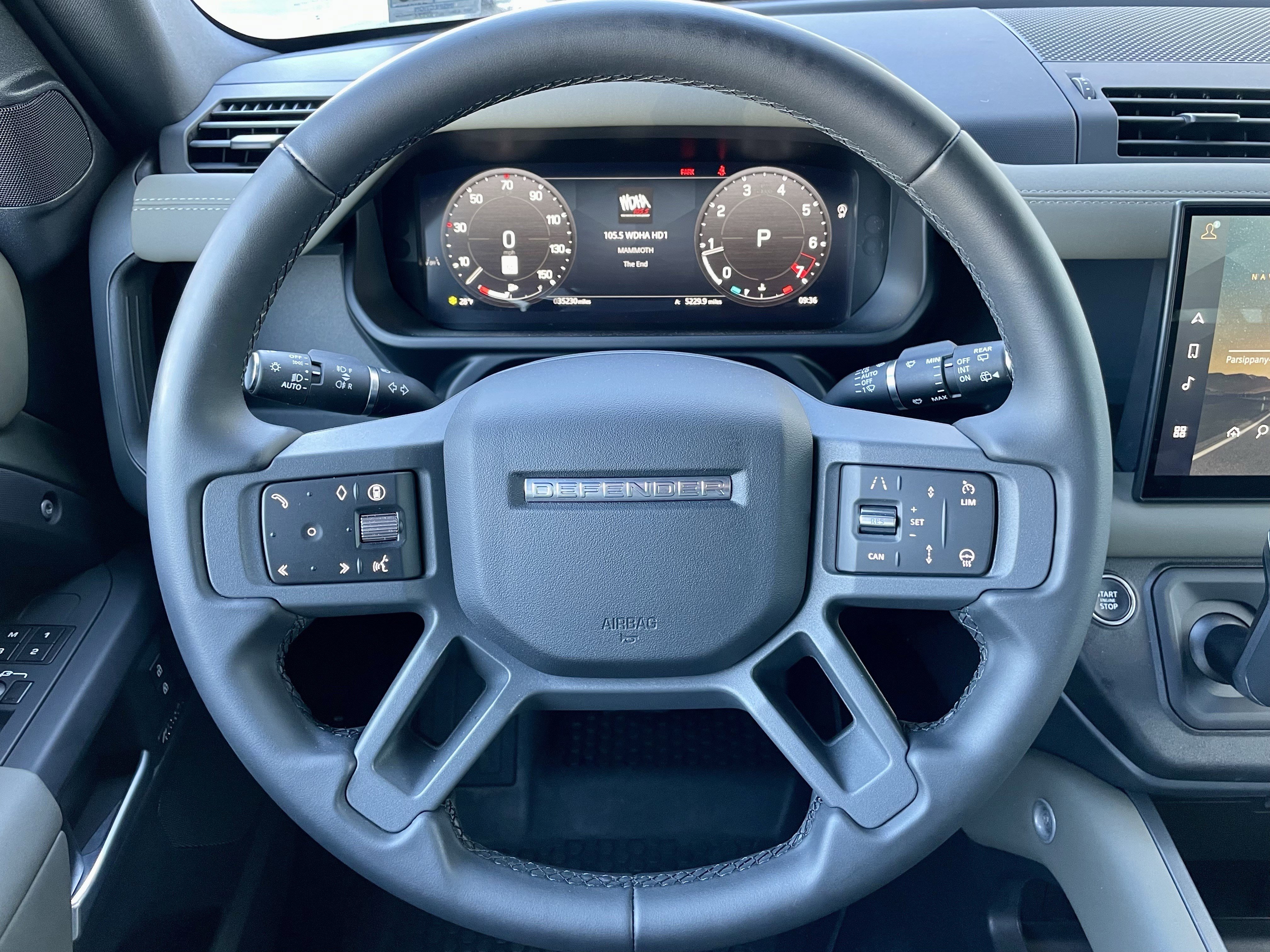 Used 2025 Land Rover Defender 110 X-Dynamic SE image 52