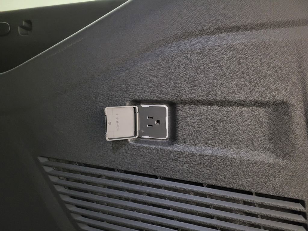 New 2026 Chevrolet Suburban LS image 2