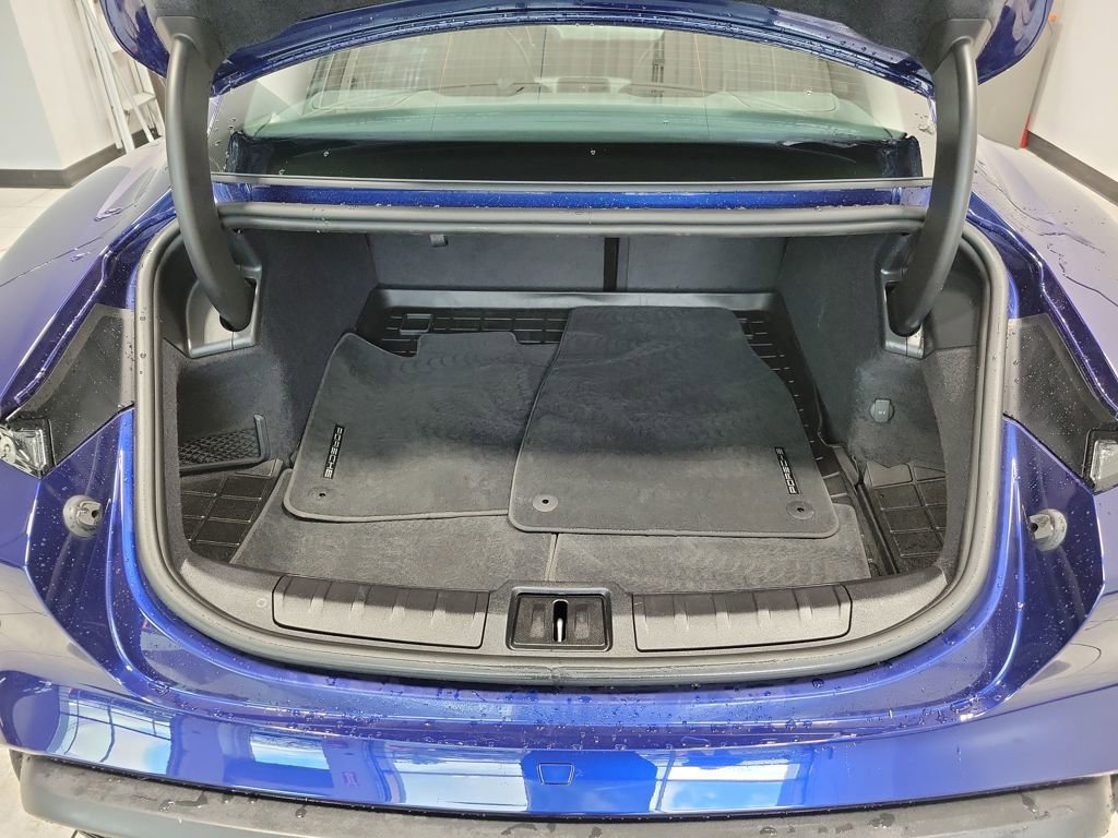 Used 2021 Porsche Taycan image 25