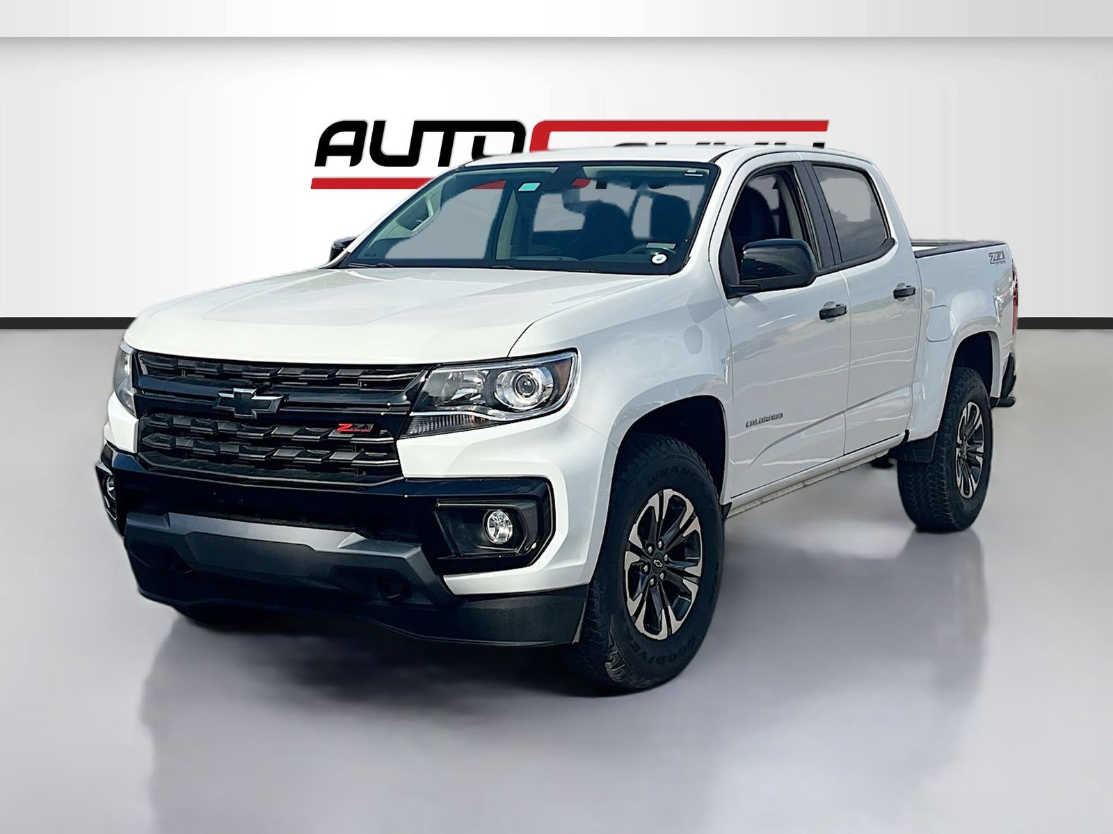 Used 2022 Chevrolet Colorado Z71 AWD/4WD image 3