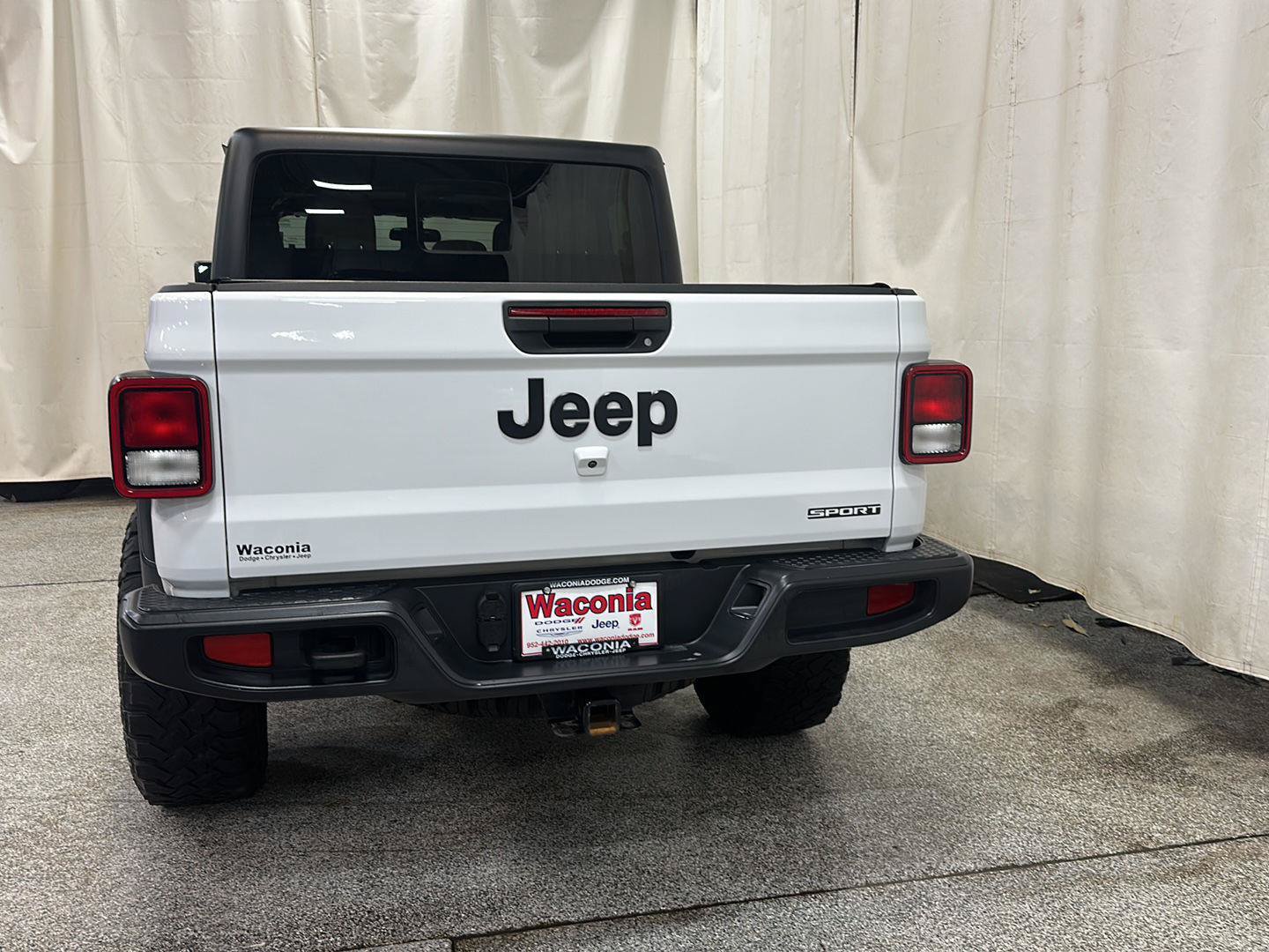 Used 2020 Jeep Gladiator Sport w/ Quick Order Package 24S AWD/4WD image 4