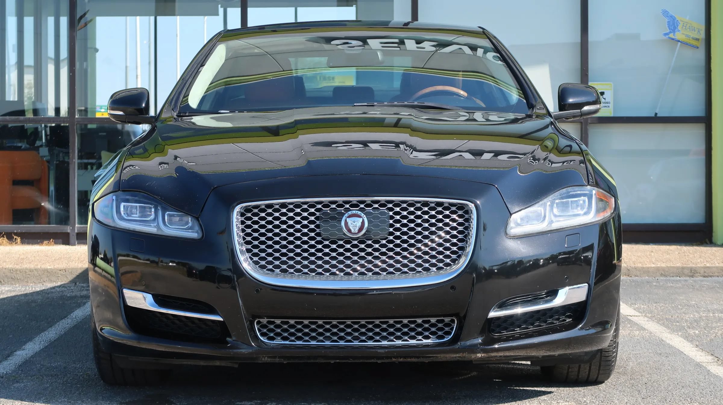Used 2017 Jaguar XJ L Portfolio AWD/4WD image 2
