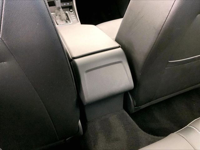 Used 2023 Volkswagen Jetta SE w/ Panoramic Sunroof Package image 34