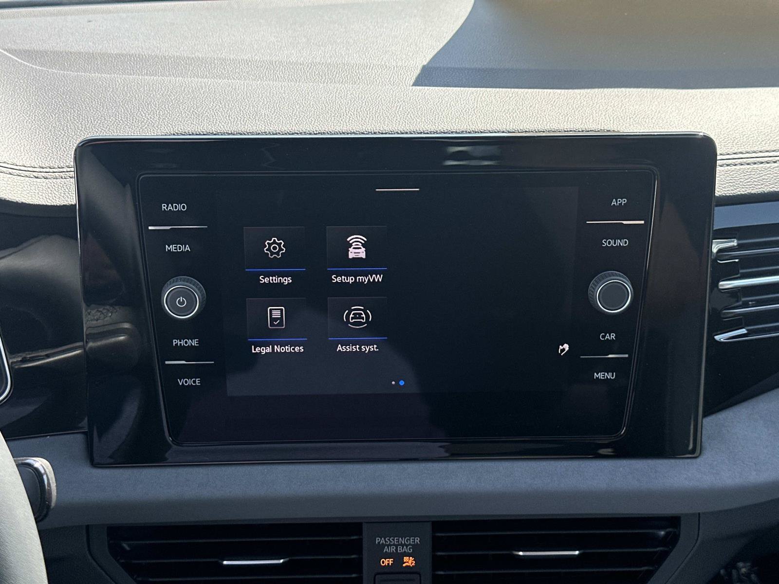 New 2026 Volkswagen Jetta SE FWD image 13