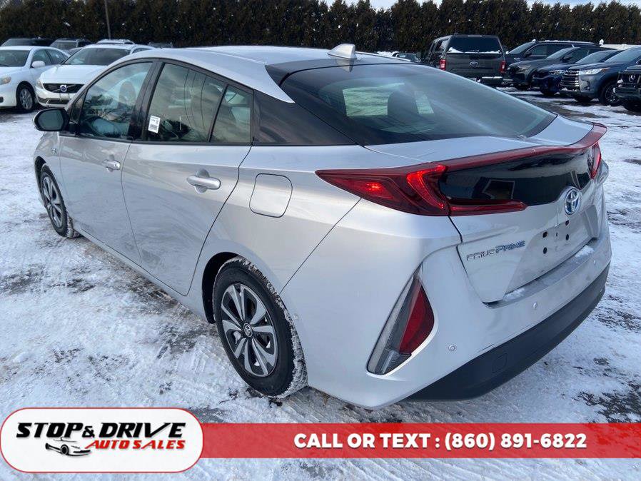 Used 2018 Toyota Prius Prime Advanced FWD image 3