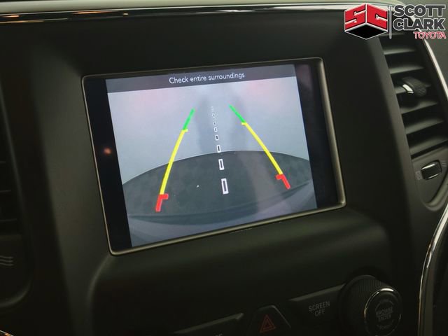 Used 2019 Jeep Grand Cherokee Laredo AWD/4WD image 18