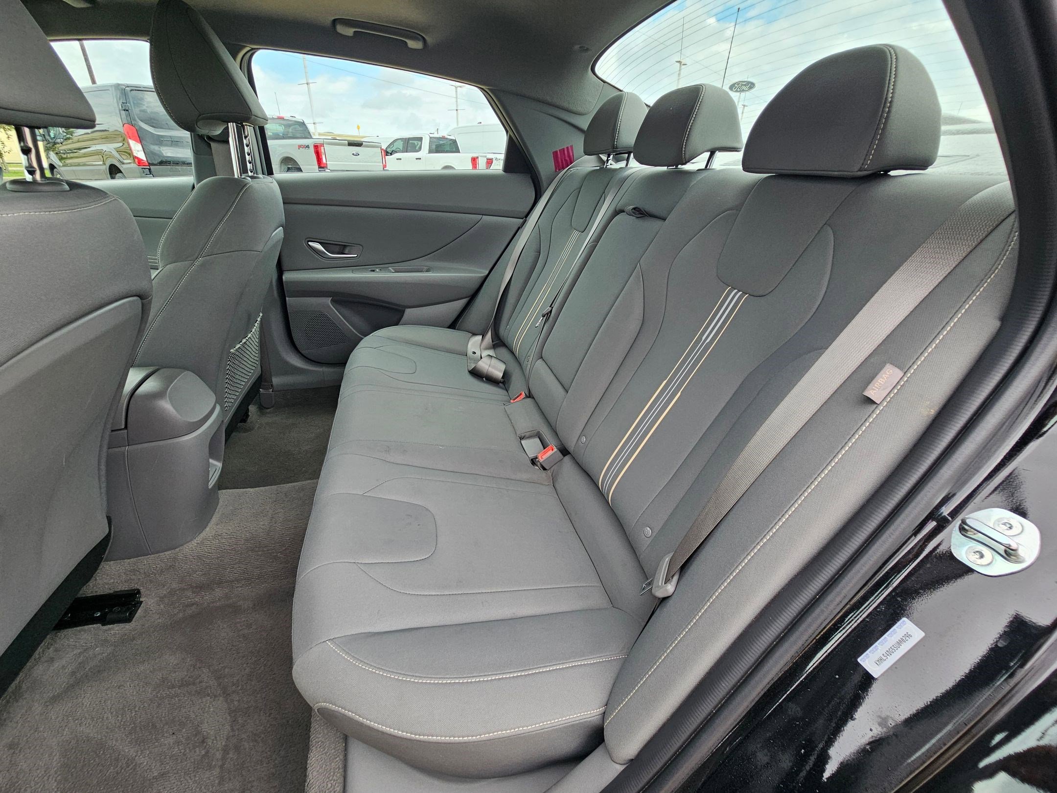 Used 2025 Hyundai Elantra SEL FWD image 29