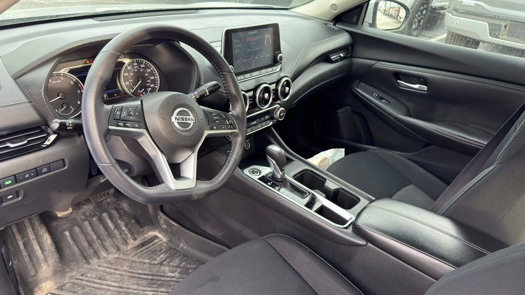 Used 2020 Nissan Sentra SV image 9
