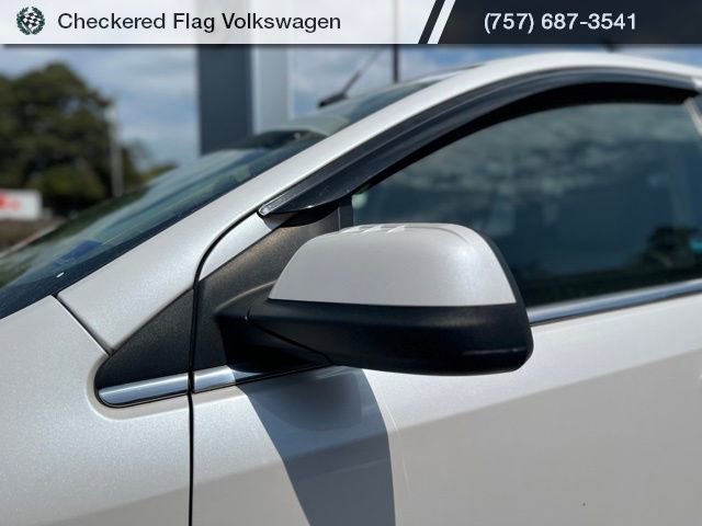 Used 2013 Ford Edge Limited w/ Driver Entry Pkg image 4