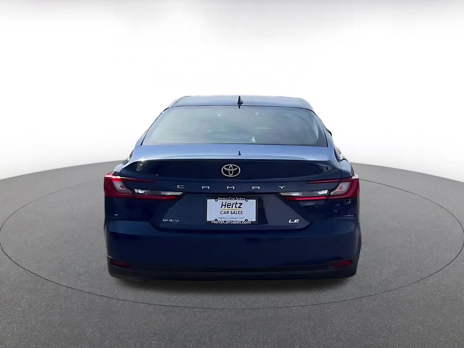 Used 2025 Toyota Camry LE image 11