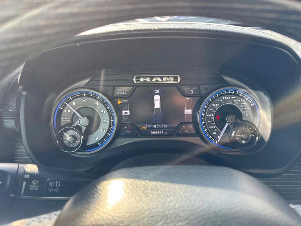 Used 2020 RAM 1500 Limited w/ Black Appearance Package AWD/4WD image 17