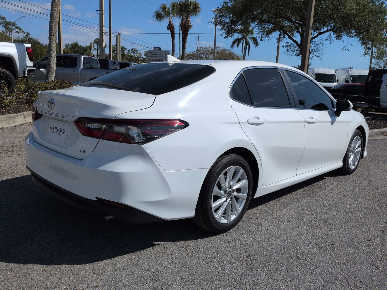 Used 2024 Toyota Camry LE FWD image 5