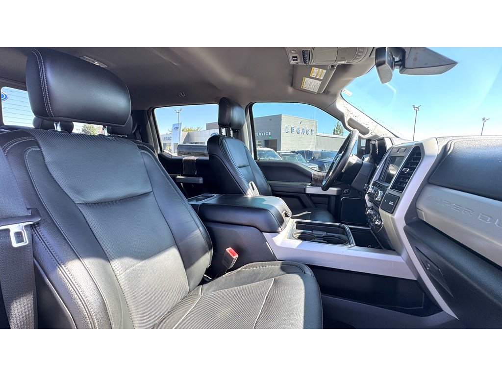 Used 2018 Ford F350 Lariat image 11