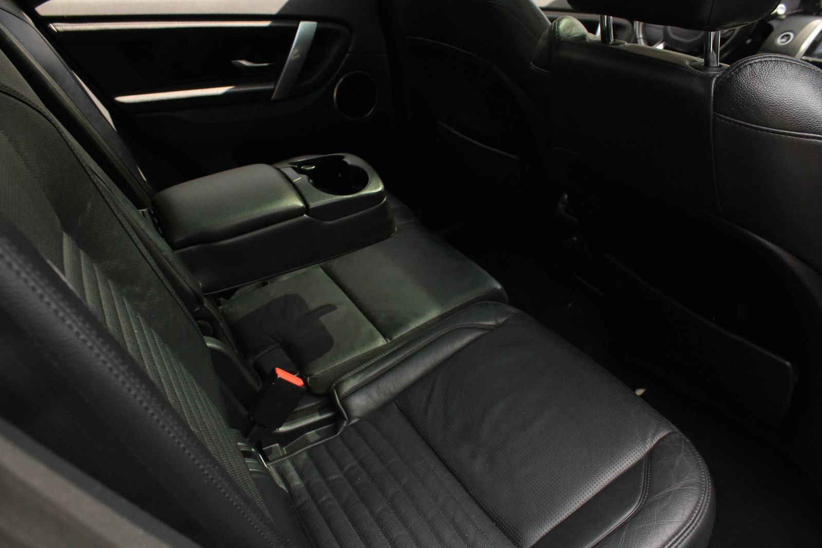 Used 2020 Land Rover Discovery Sport S AWD/4WD image 24