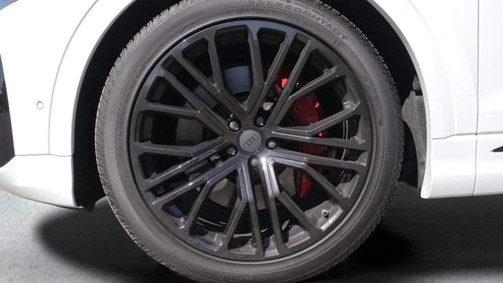 New 2026 Audi SQ8 Prestige AWD/4WD image 29