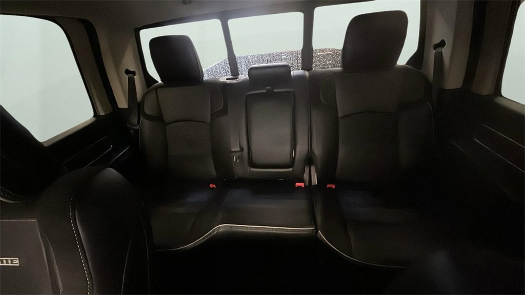 Used 2024 RAM 3500 Laramie image 15