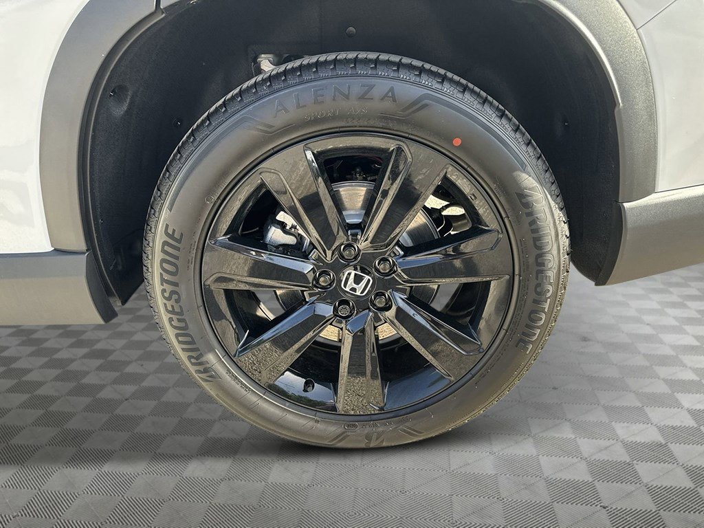 New 2025 Honda Pilot Black Edition image 8