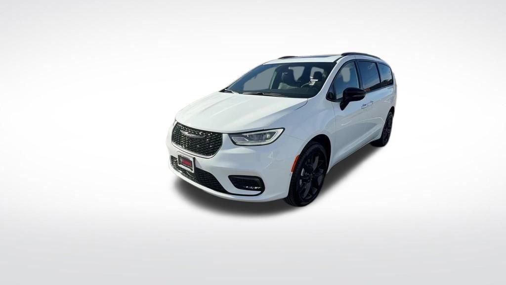 New 2026 Chrysler Pacifica Limited w/ S Appearance Package AWD/4WD image 35