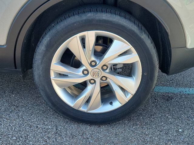 Used 2024 Buick Encore GX Preferred w/ Comfort Package AWD/4WD image 5