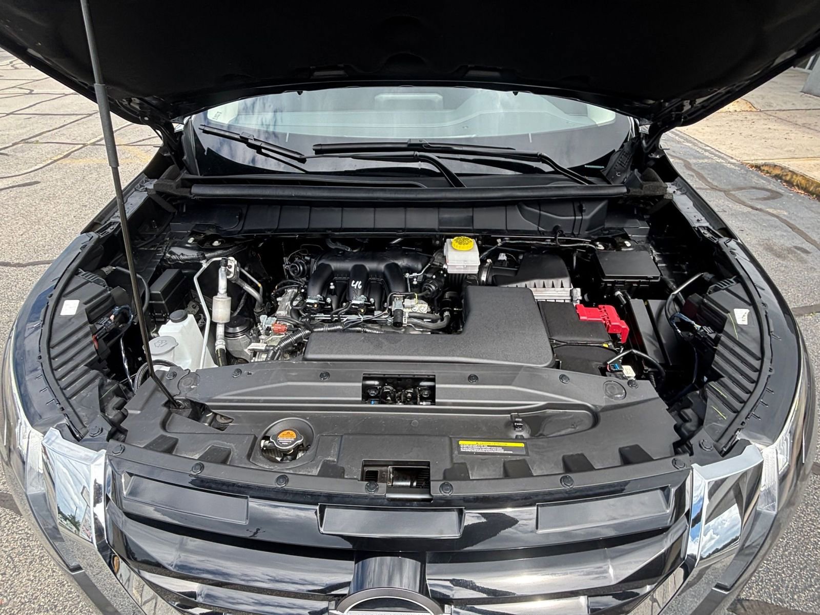 Used 2025 Nissan Pathfinder SV AWD/4WD image 35