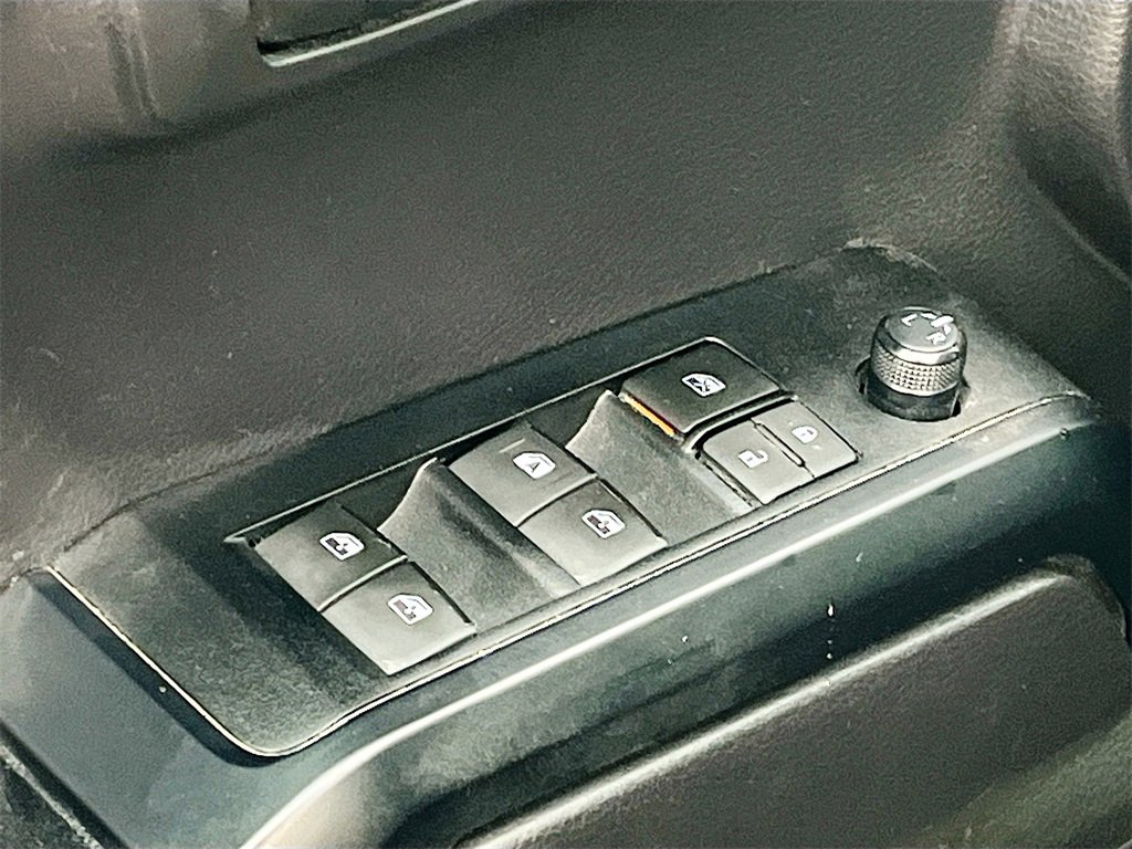 Used 2022 Toyota Tacoma SR image 17