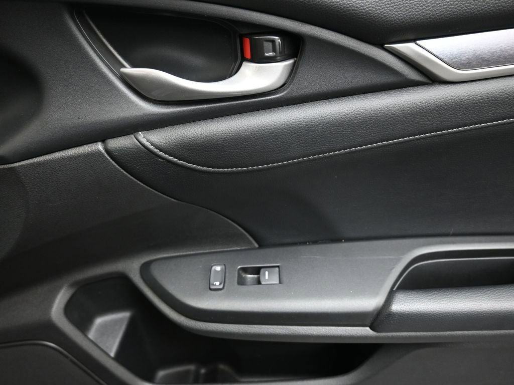Used 2017 Honda Civic Touring image 11