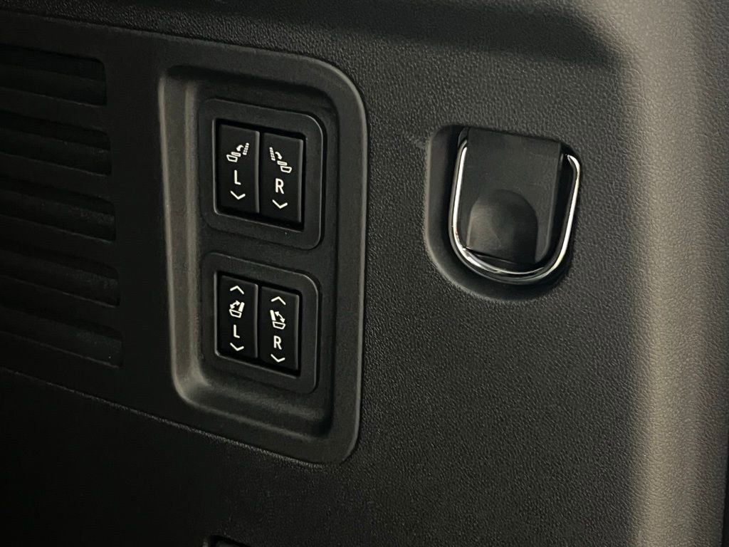 New 2026 Buick Enclave Sport Touring w/ Power Package image 38