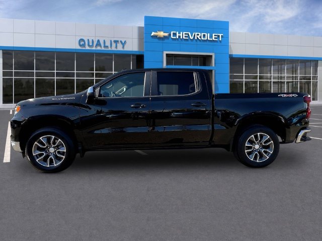 Used 2022 Chevrolet Silverado 1500 LT AWD/4WD image 4