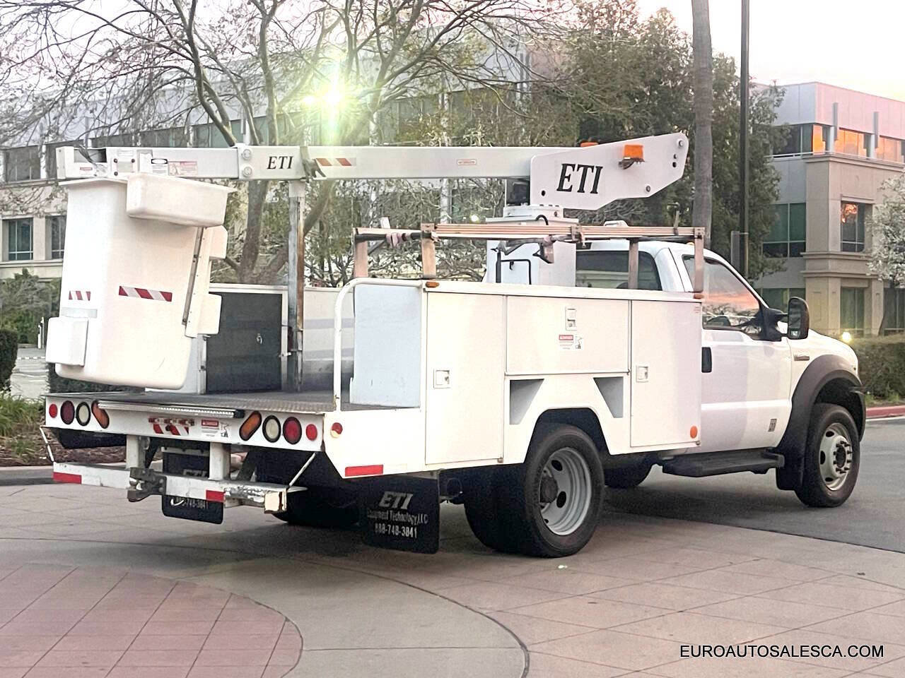 Used 2006 Ford F450 4X2 2dr Regular Cab 140.8 200. image 8