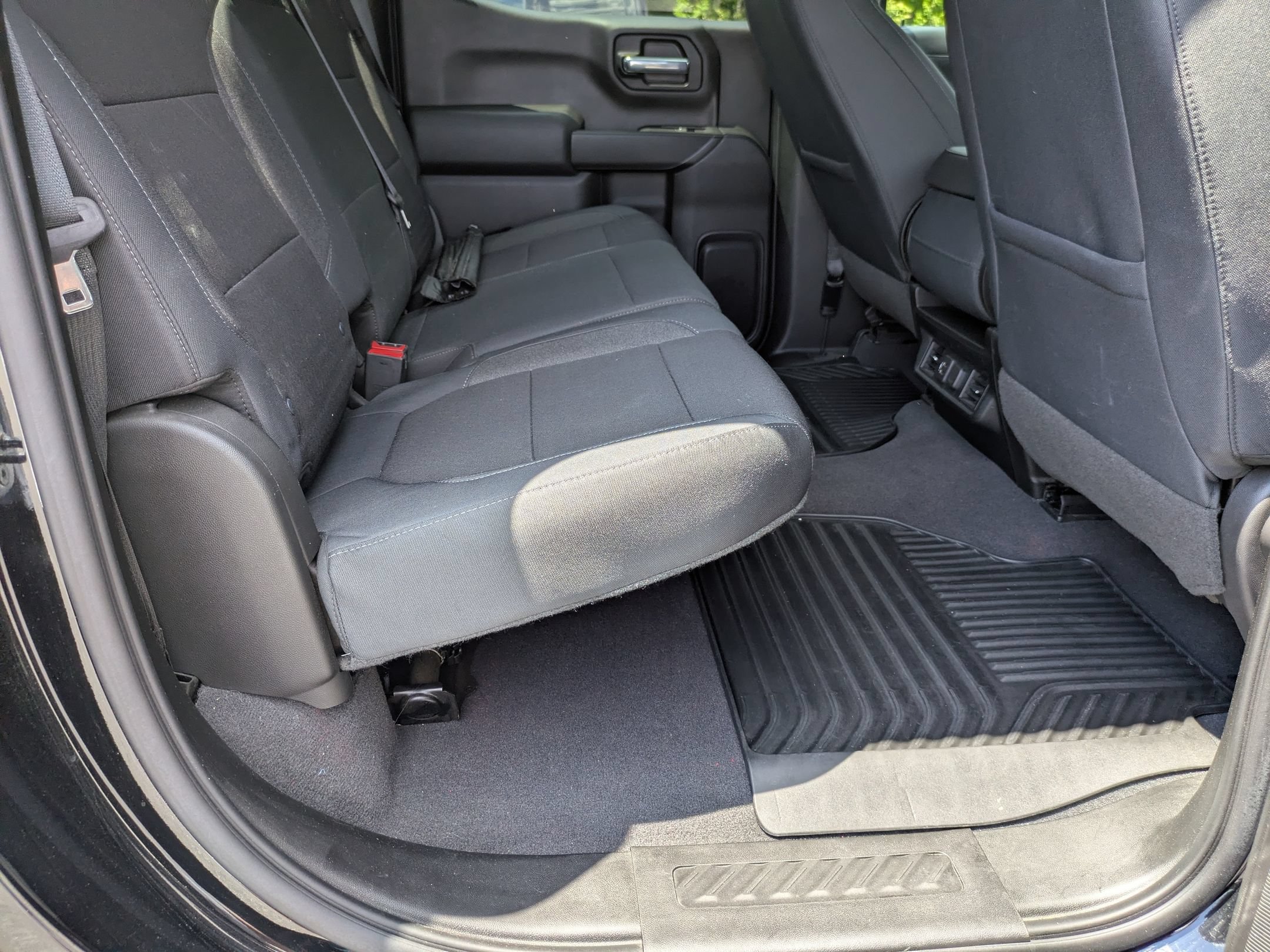 Used 2019 Chevrolet Silverado 1500 LT w/ All-Star Edition AWD/4WD image 32