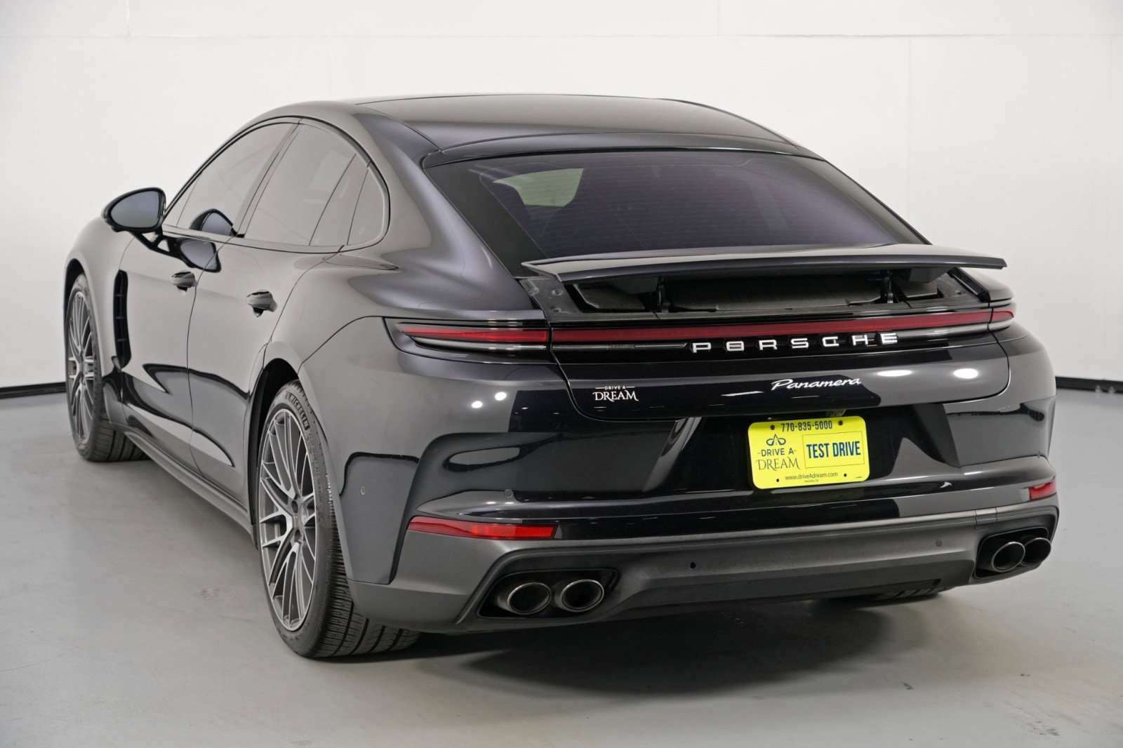 Used 2024 Porsche Panamera image 54
