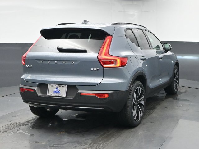 Used 2023 Volvo XC40 B5 Ultimate w/ Climate Package AWD/4WD image 8
